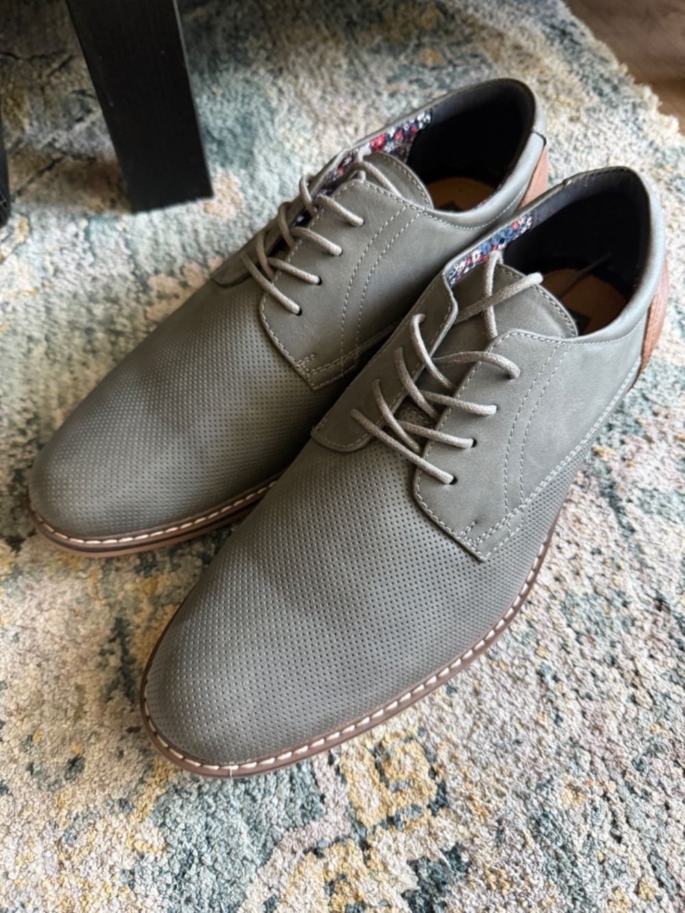 Steve Madden Akarn Men's 9.5 Textured Derby Oxfords Vegan Leather Old Money Prep